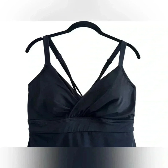 Title Nine Metis Underwire Tankini Top Solid Black Size 38D     (00881) - Picture 2 of 8